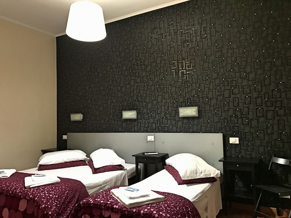 The Place In Rome 25/50