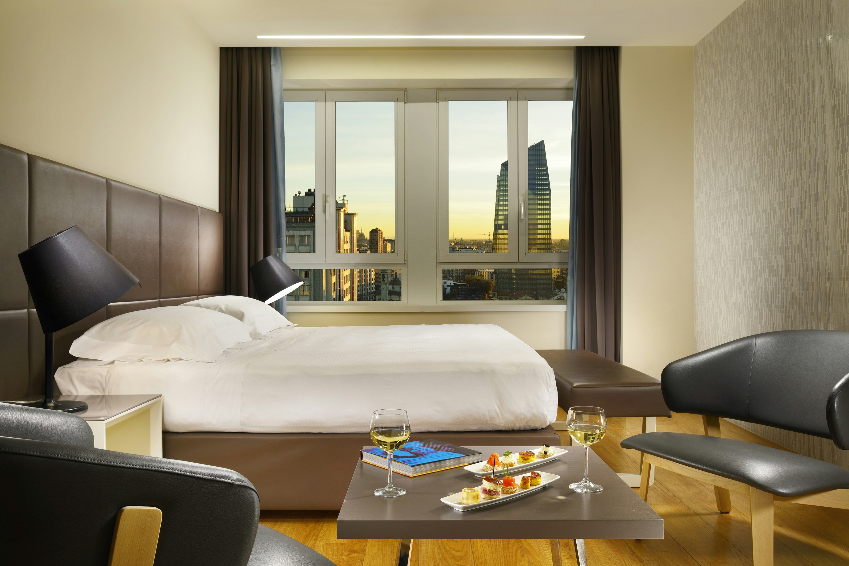JUNIOR SUITE, CLASSIC, DOUBLE BED, SOFA