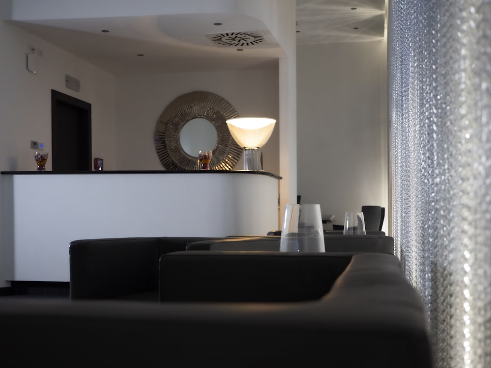 Loto Business Hotel 3/35