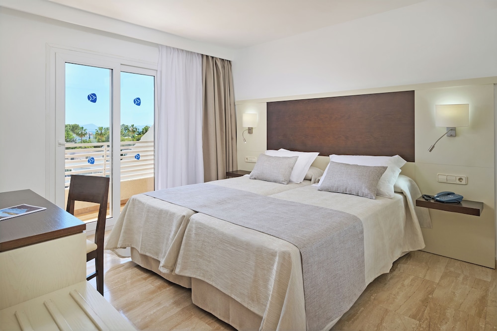 1 BEDROOM, APARTMENT, TERRACE