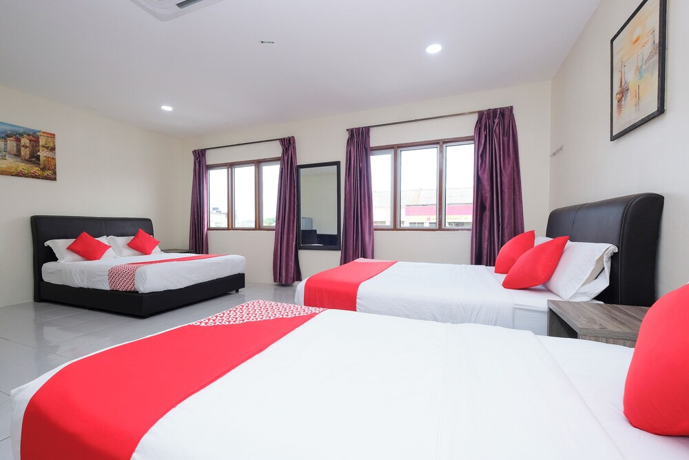 OYO 1104 Q Hotel 10/22