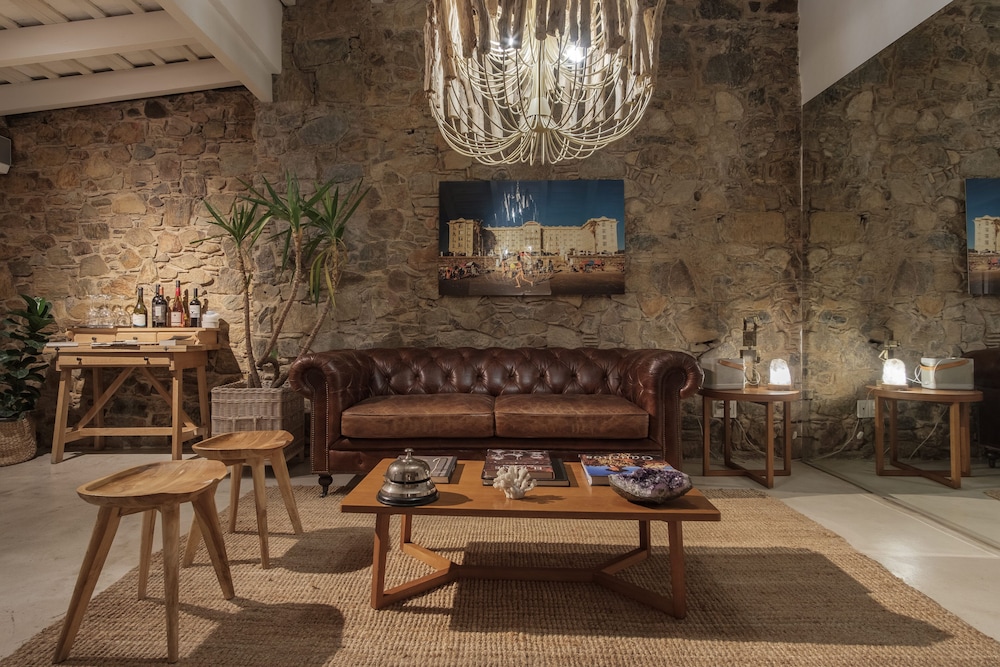 Charco Hotel 23/50