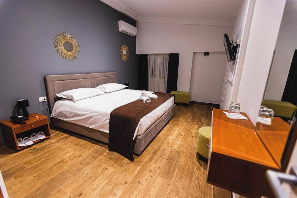 Olivar Hotel Tirana 21/60
