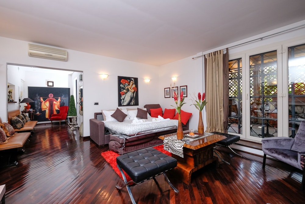 Amazing Penthouse by Caracalla 7/40