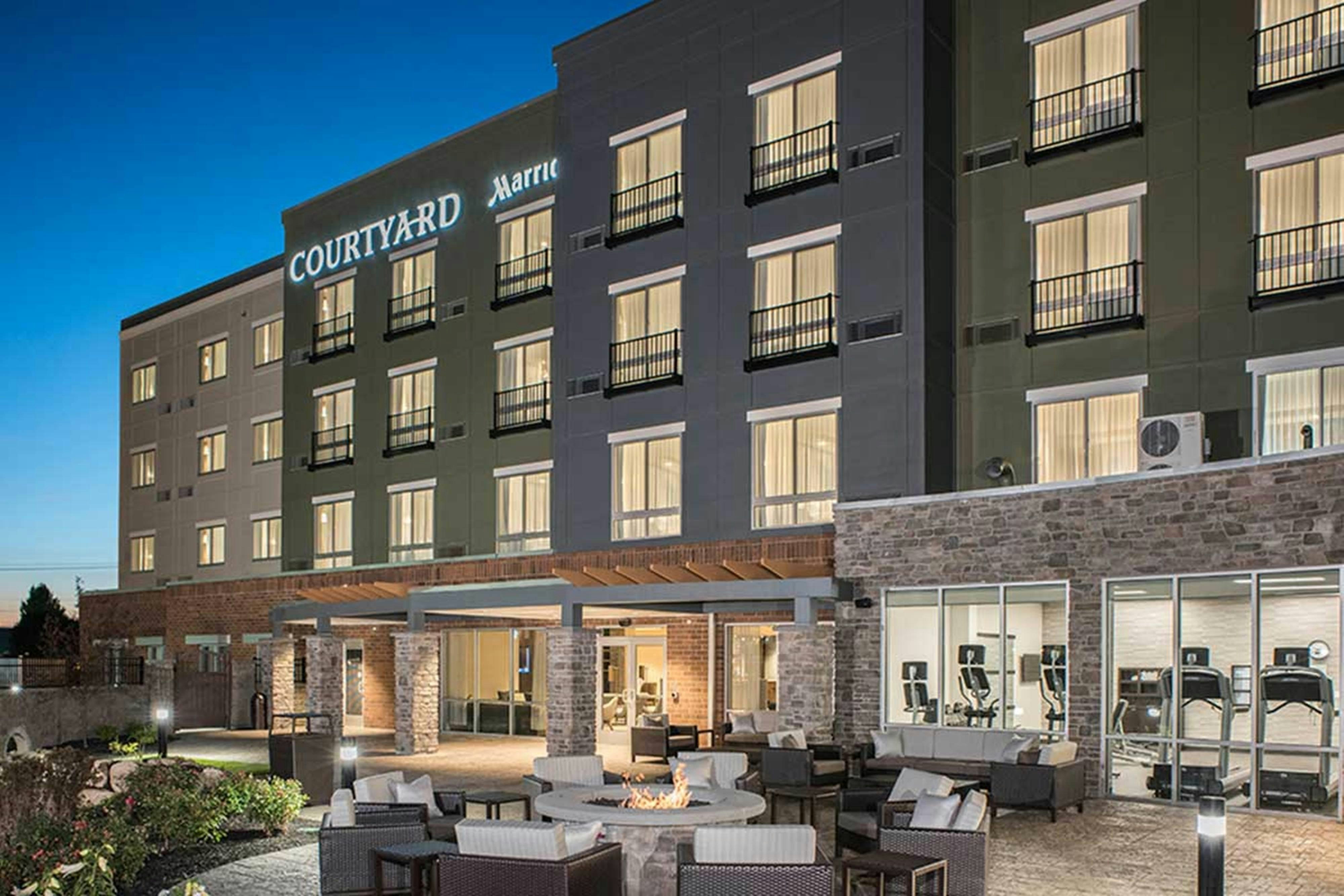 Courtyard Albany Clifton Park 2/46