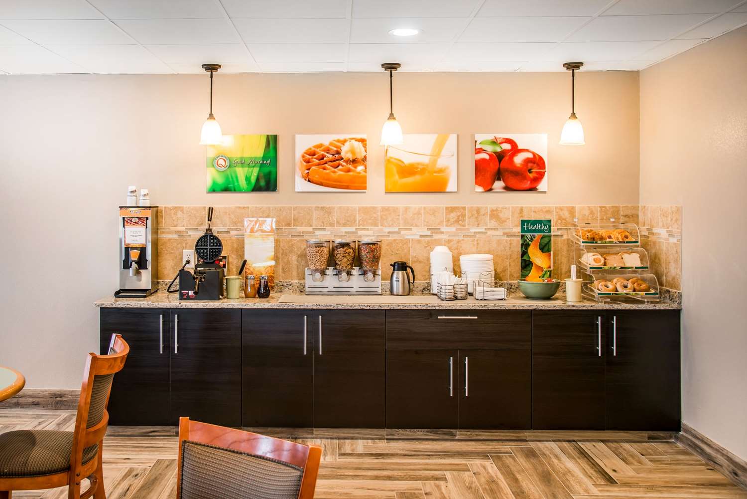 Hudson Inn & Suites (ex Quality Inn) 4/38