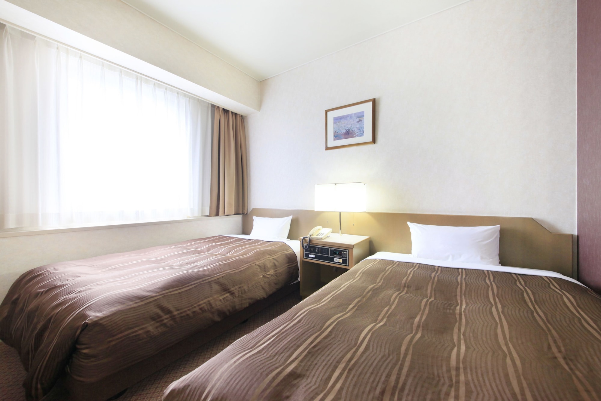 ROOM, TWIN BEDS