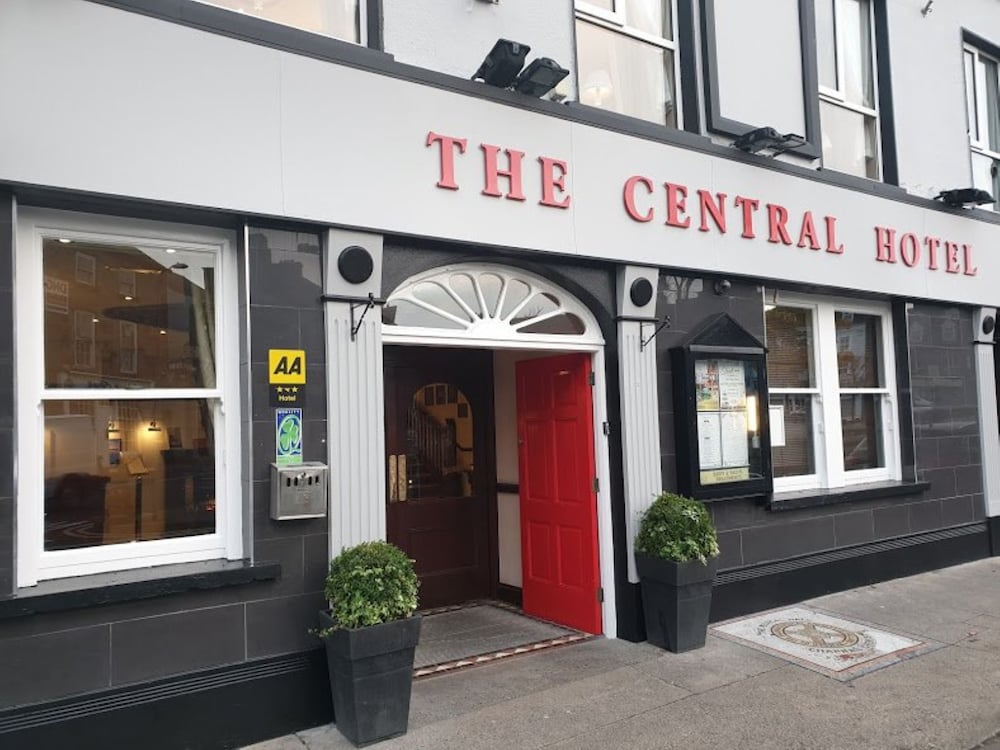 The Central Hotel Donegal 3/64