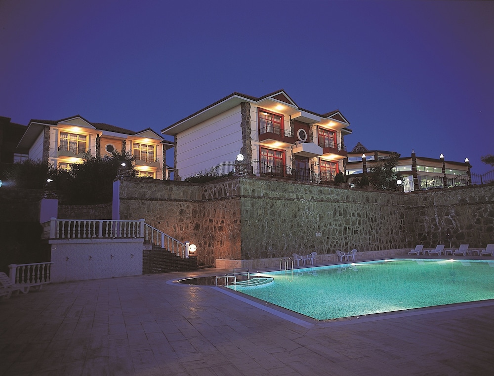 NYSA HOTEL 2/50