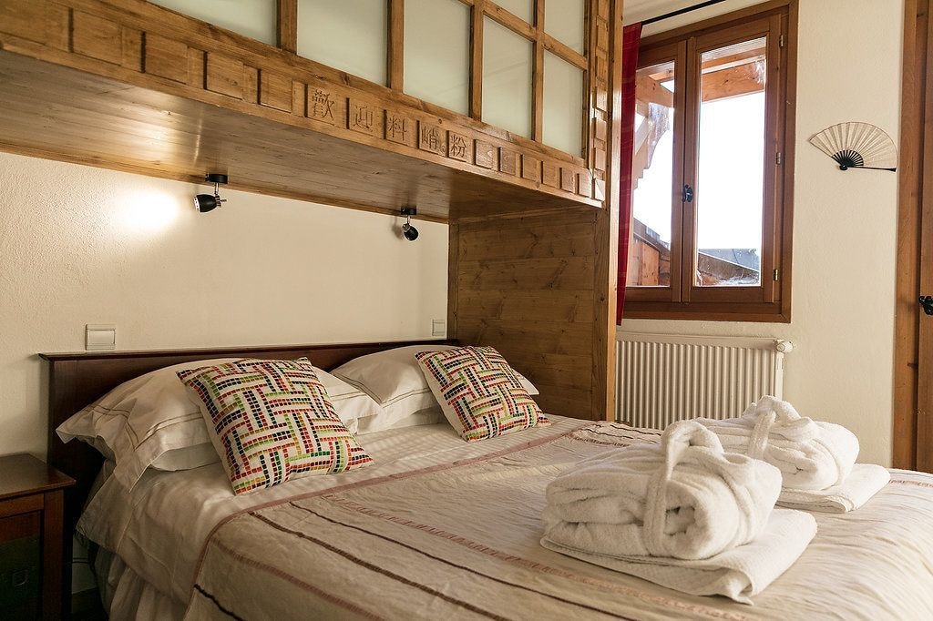 CLASSIC, FAMILY, MULTIPLE BEDS