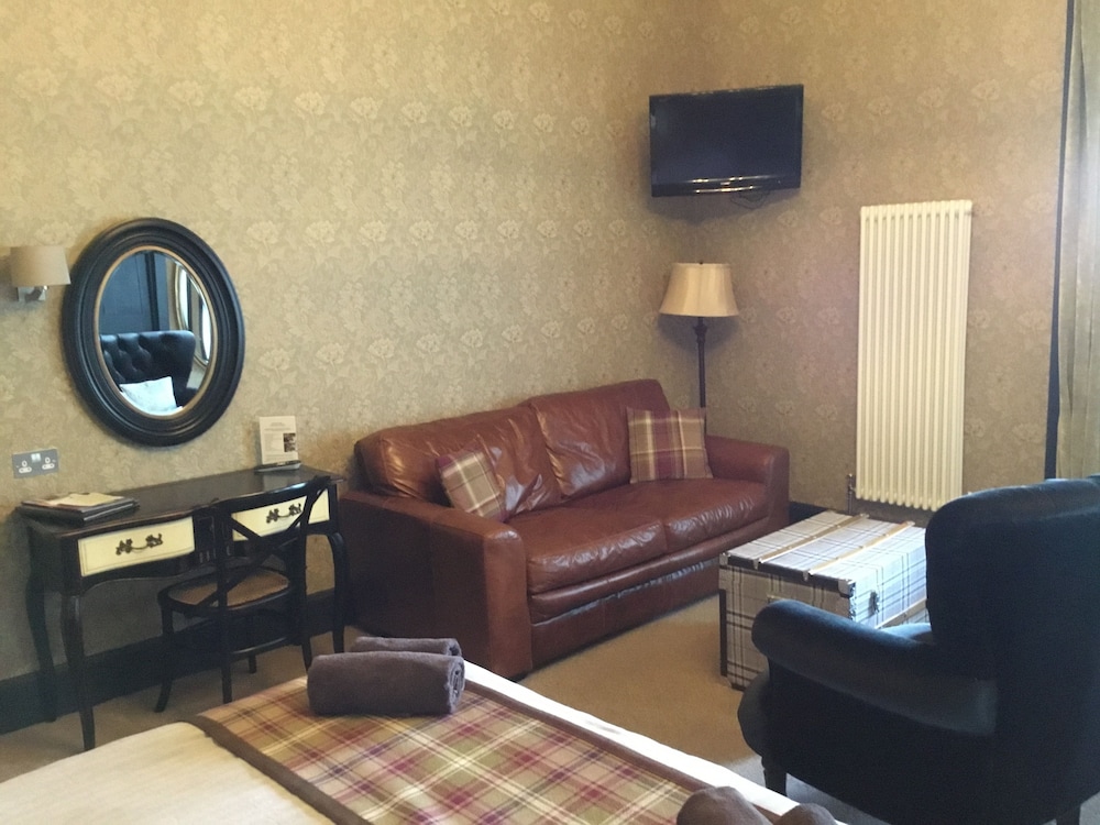 West Highland Hotel 53/71