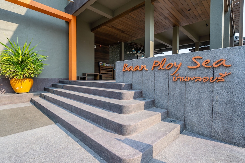 BAAN PLOY SEA 11/50