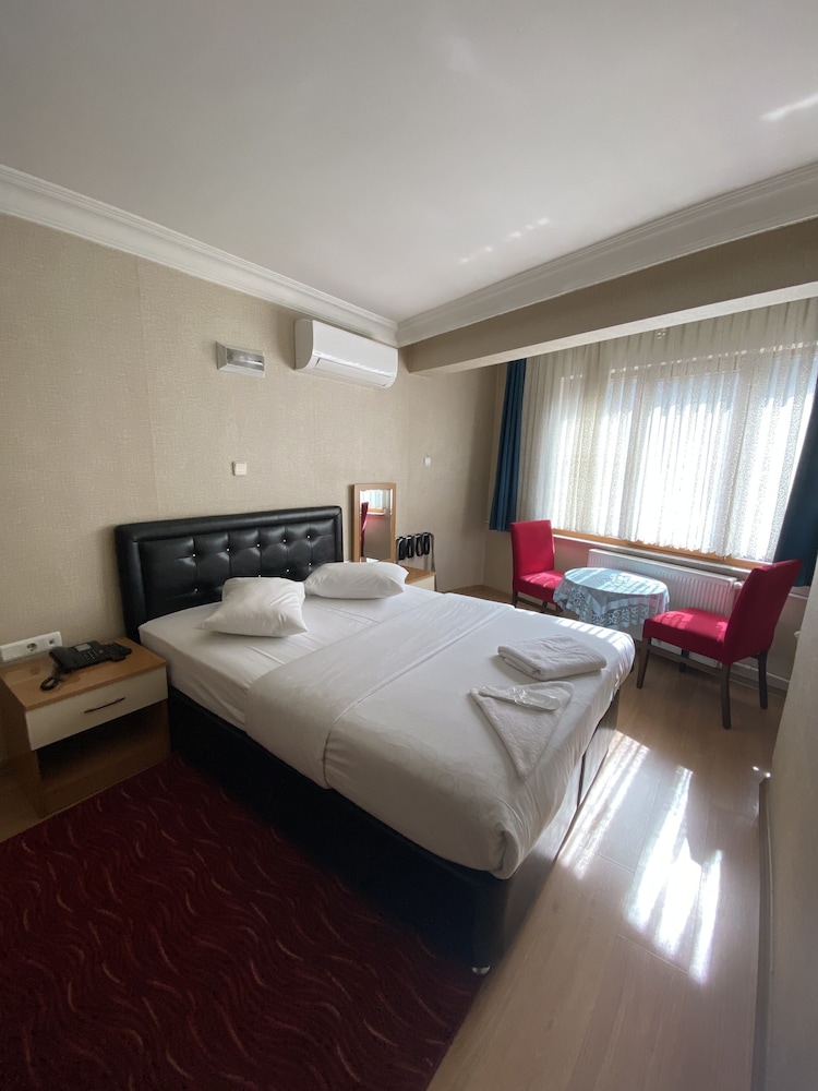 Bordo Hotel 9/38