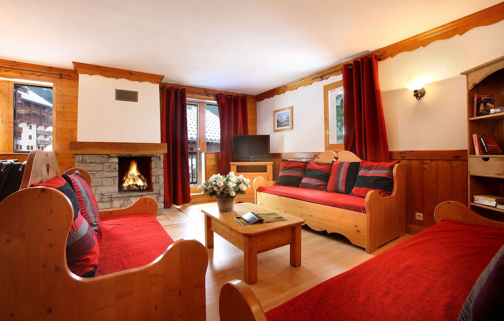 Chalet des Neiges - Oz en Oisans(Sat arr/dep only 31/50