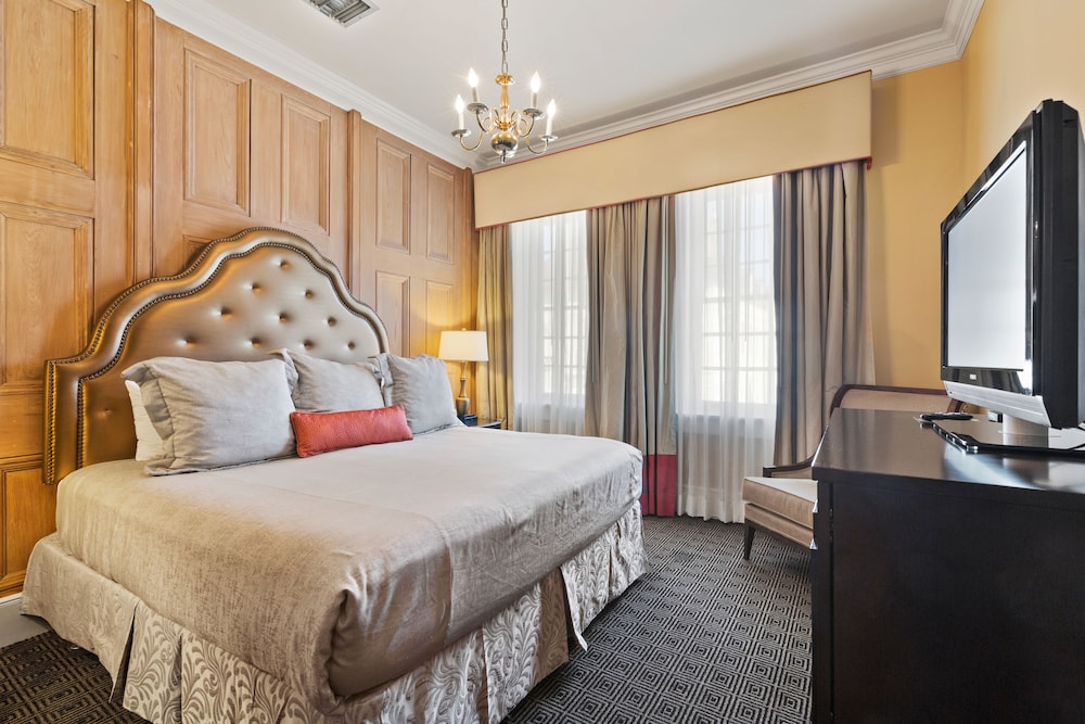 Hotel Provincial 21/42