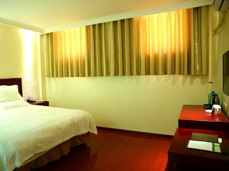 Room, Double Bed
