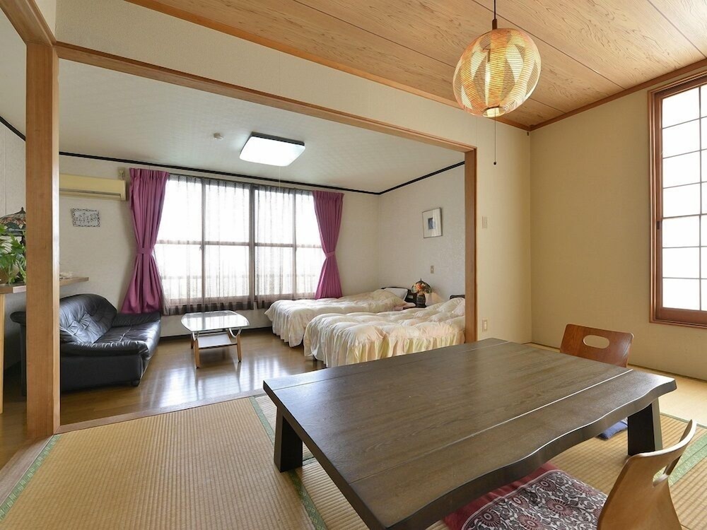 Yumoto Miyoshi 14/43
