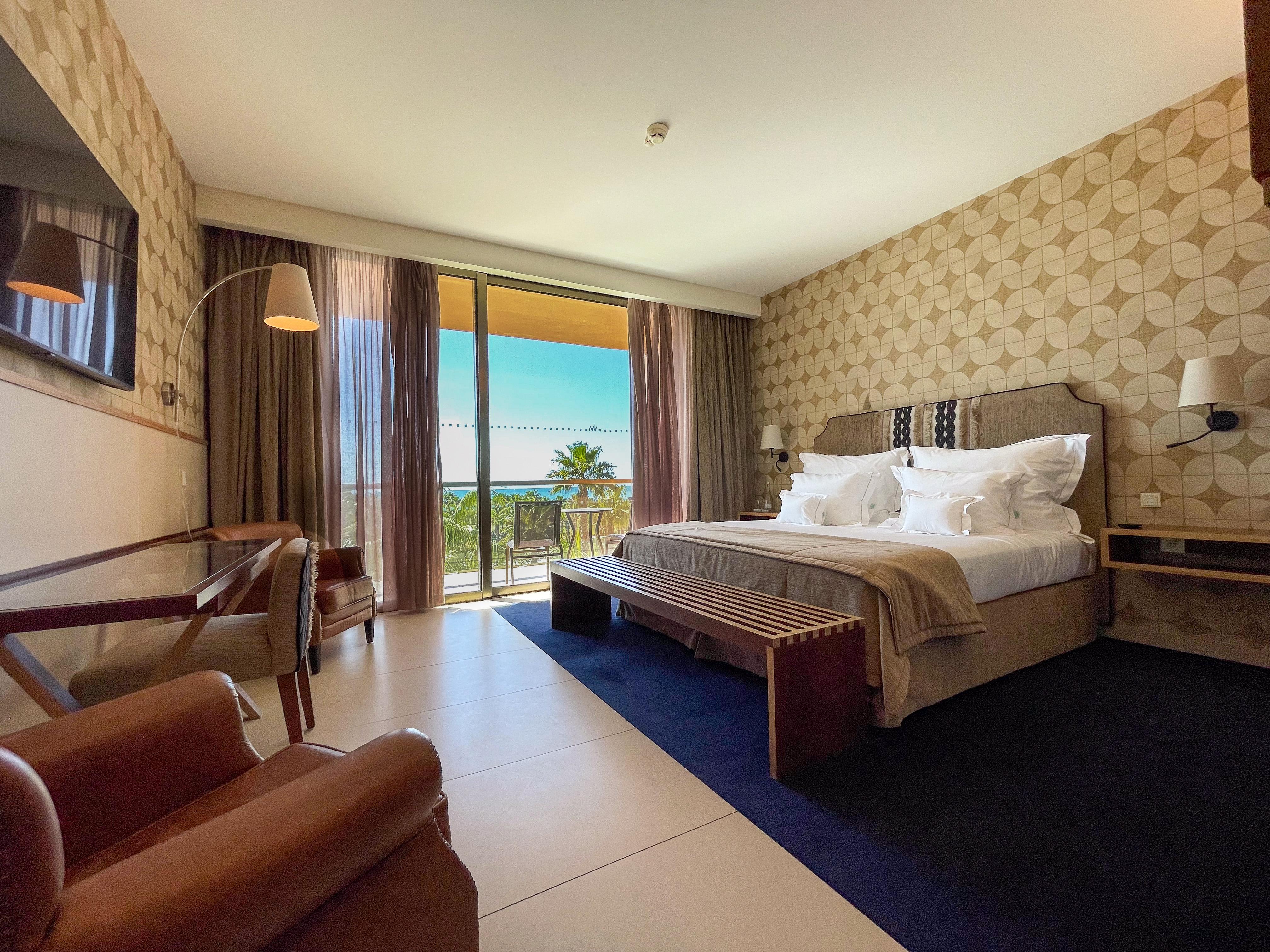 Prestige, Resort View, Balcony