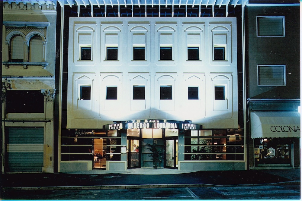 HR Hotel 2/28