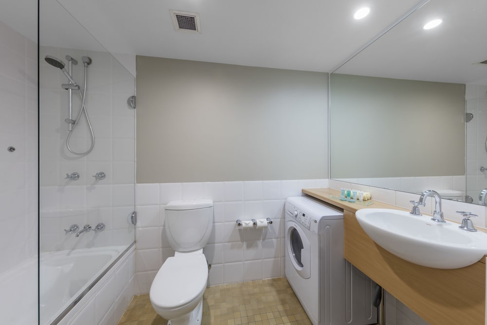 Nesuto Parramatta Apartment Hotel 65/67