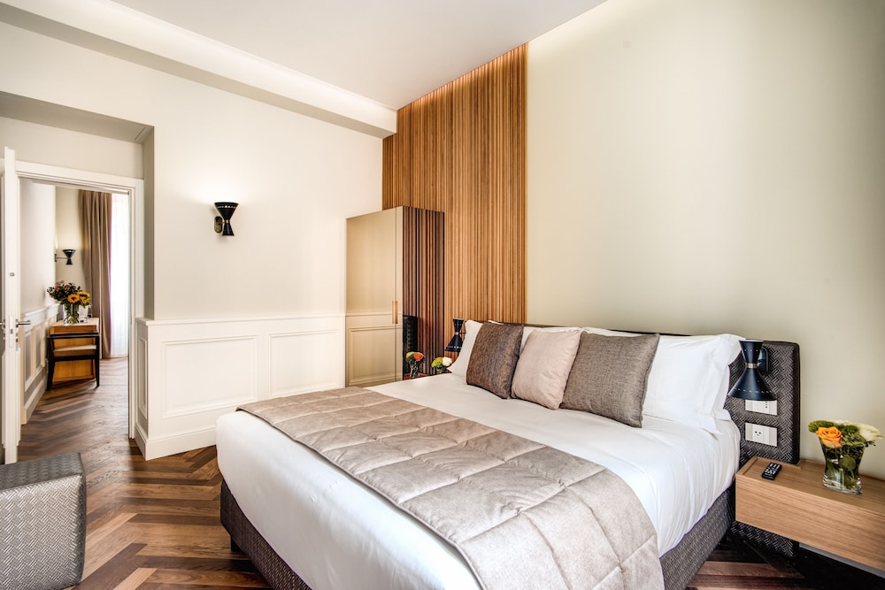 Room at DBH Duomo Boutique Hotel Lake Como, COMO