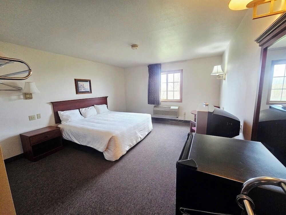 Park View Inn And Suites And Conference Center 33/65