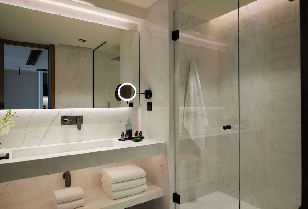Dusit Suites Athens 56/58