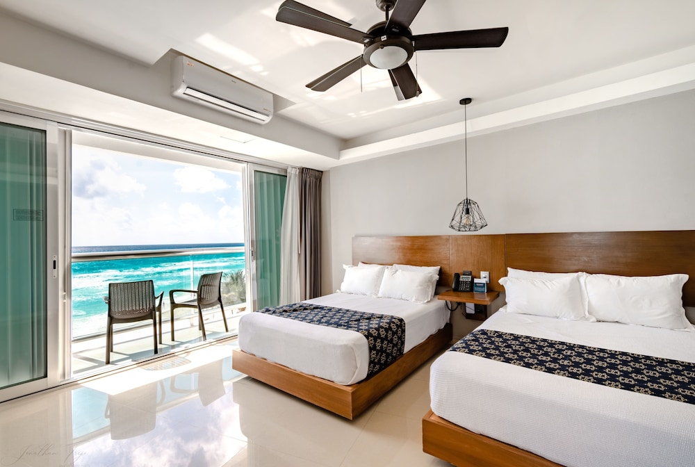 1 BEDROOM, OCEAN VIEW, KITCHENETTE