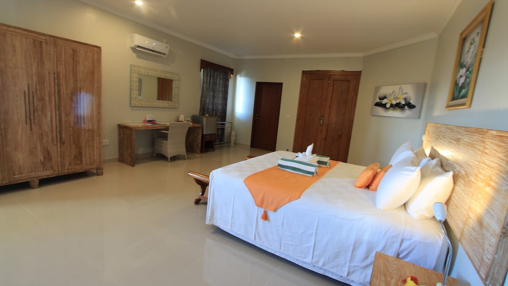 POINCIANA RESORT 28/75