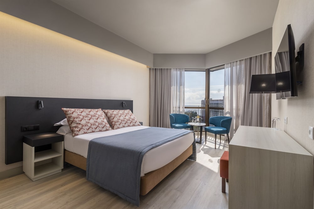 ROOM, DOUBLE OR TWIN BED, SEA VIEW