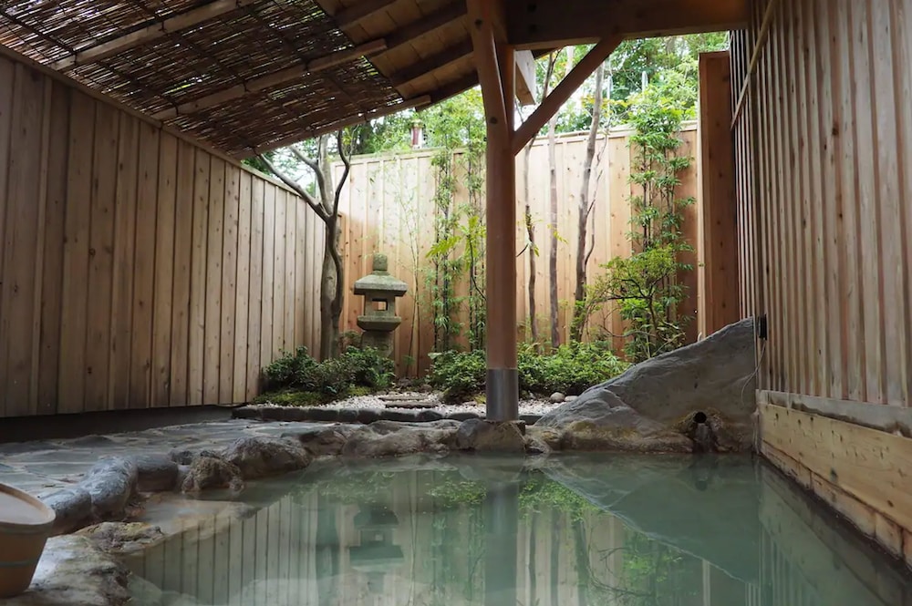 Hakone Onsen Yuyado Yamanoshou 24/48