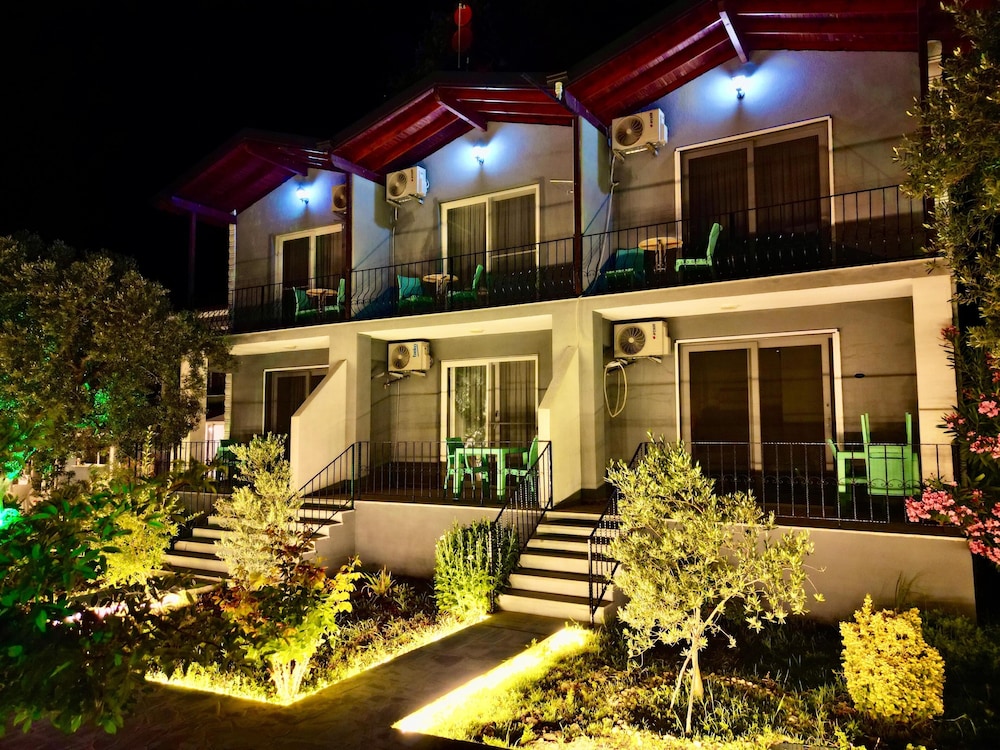 Adasu Otel Marmara Adasi 2/50