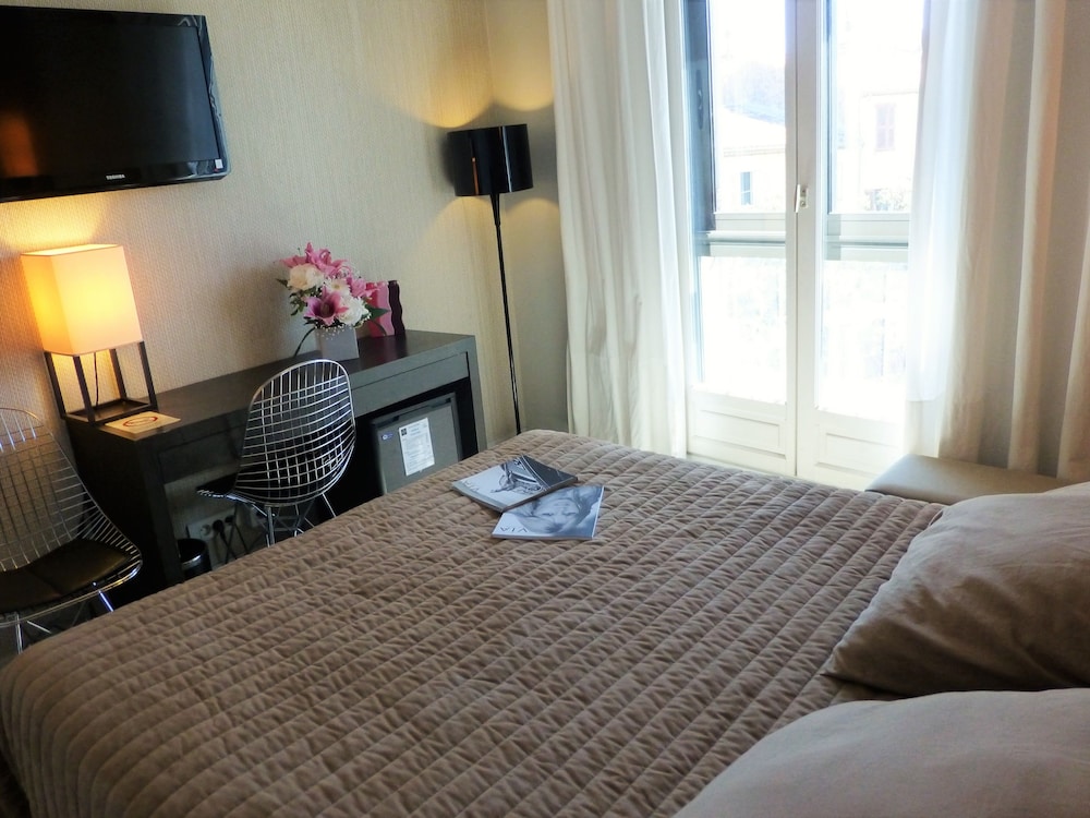 Bliss Hotel 21/70