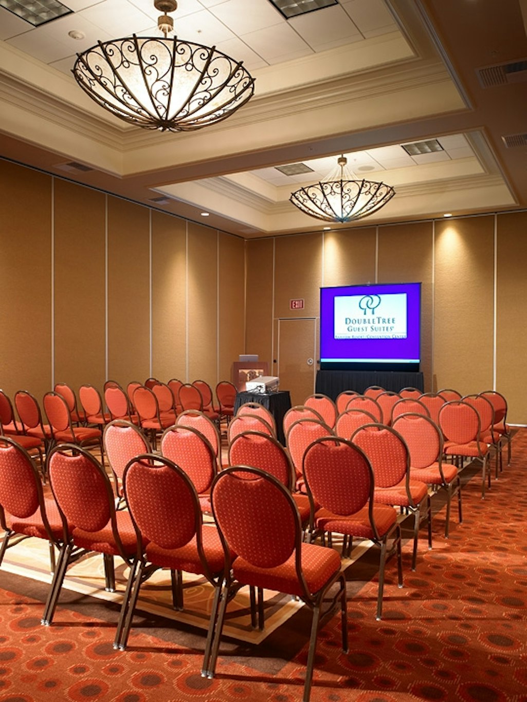 DoubleTree Suites by Hilton Hotel Anaheim Resort - Convention Center 50/56