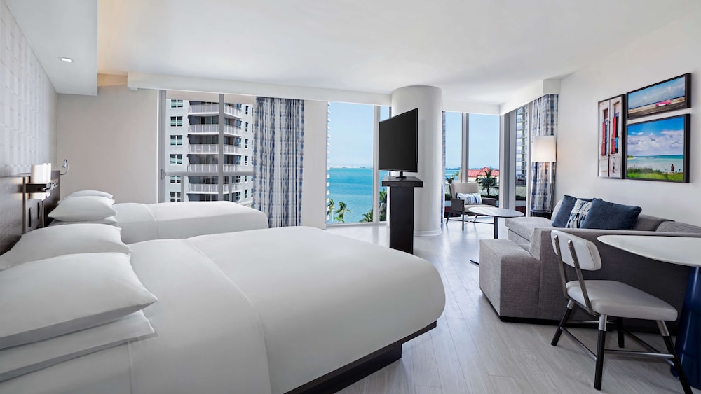Hyatt Centric Brickell Miami 13/50