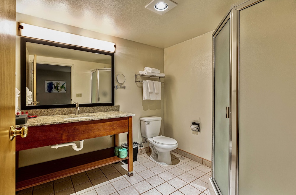 SureStay Plus Hotel by Best Western SeaTac Airport 7/30