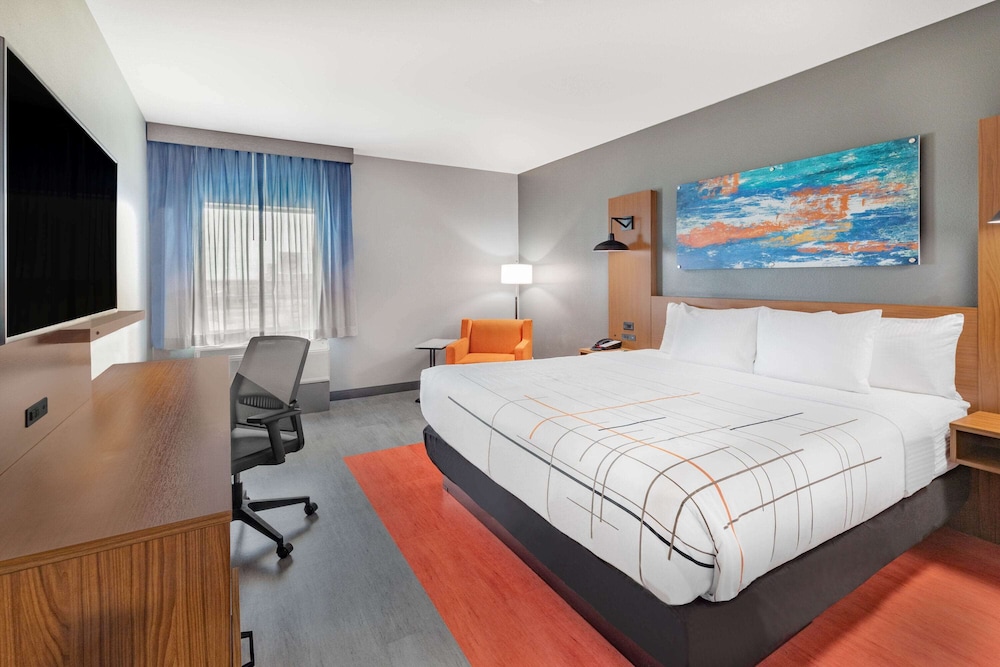La Quinta Inn Suites By Wyndham Fort Stockton Northeast 15/62