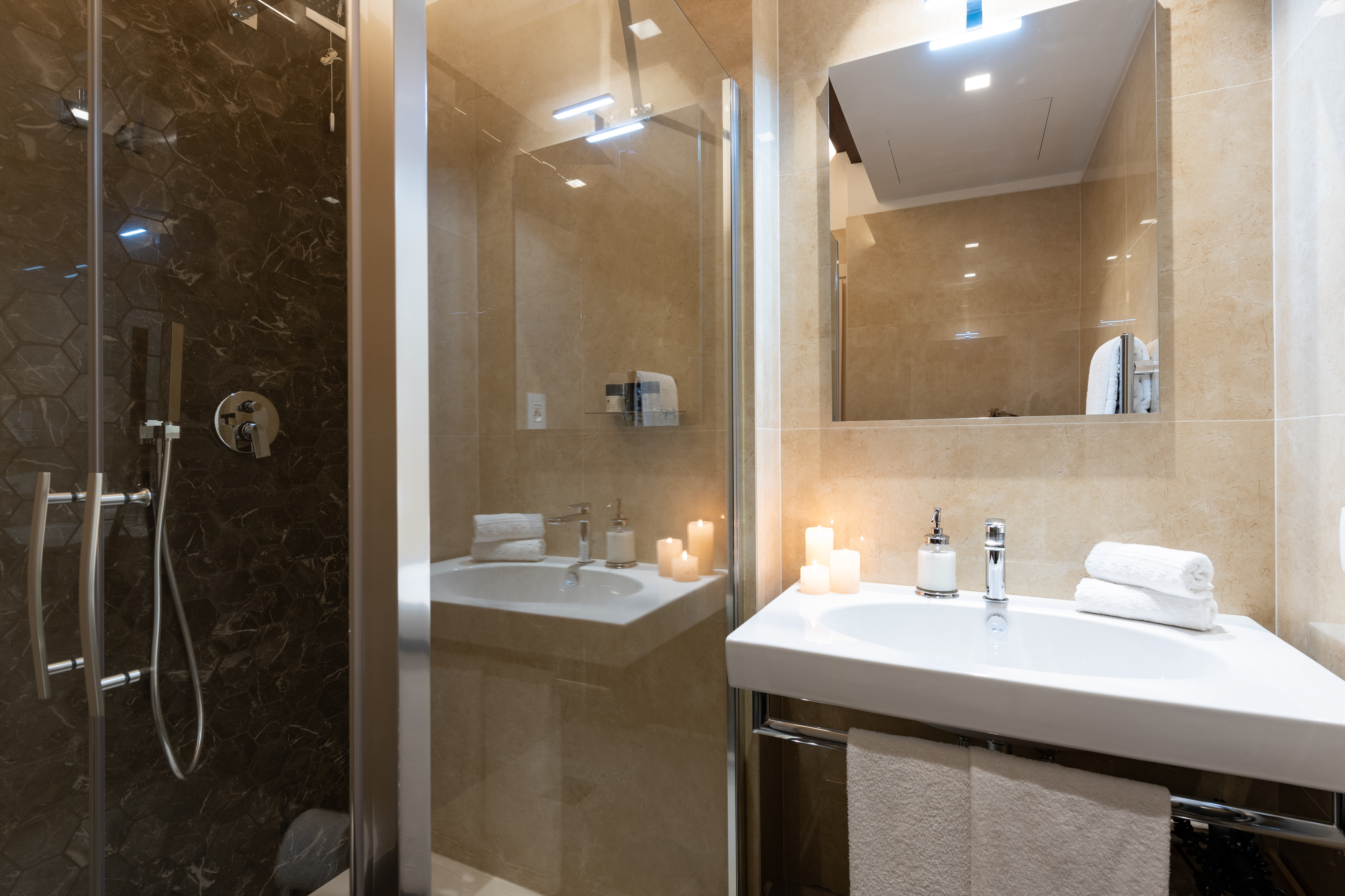 Sarda، Kairos by Florence Art Apartments 8/10