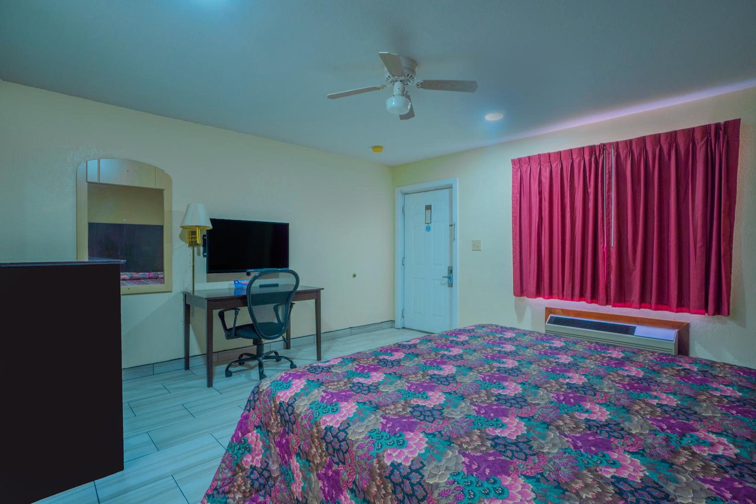 Executive Inn and Suites 32/50