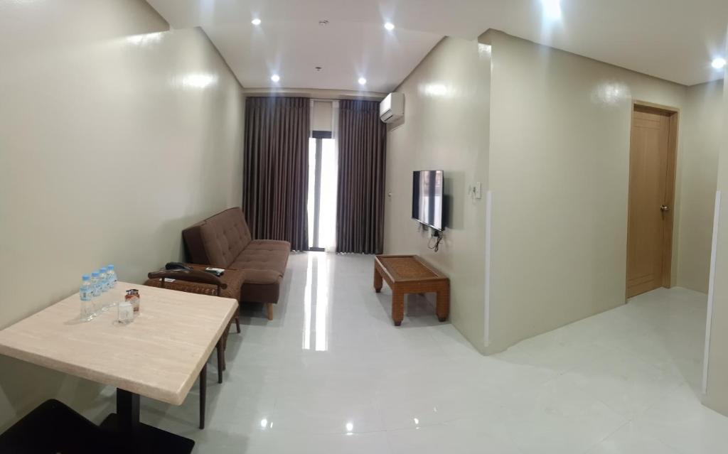 Cebu Family Suites powered by Cocotel 21/21