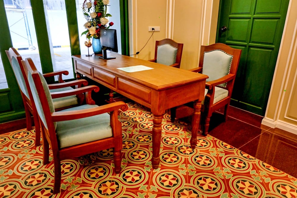 Siri Heritage Bangkok Hotel 62/71