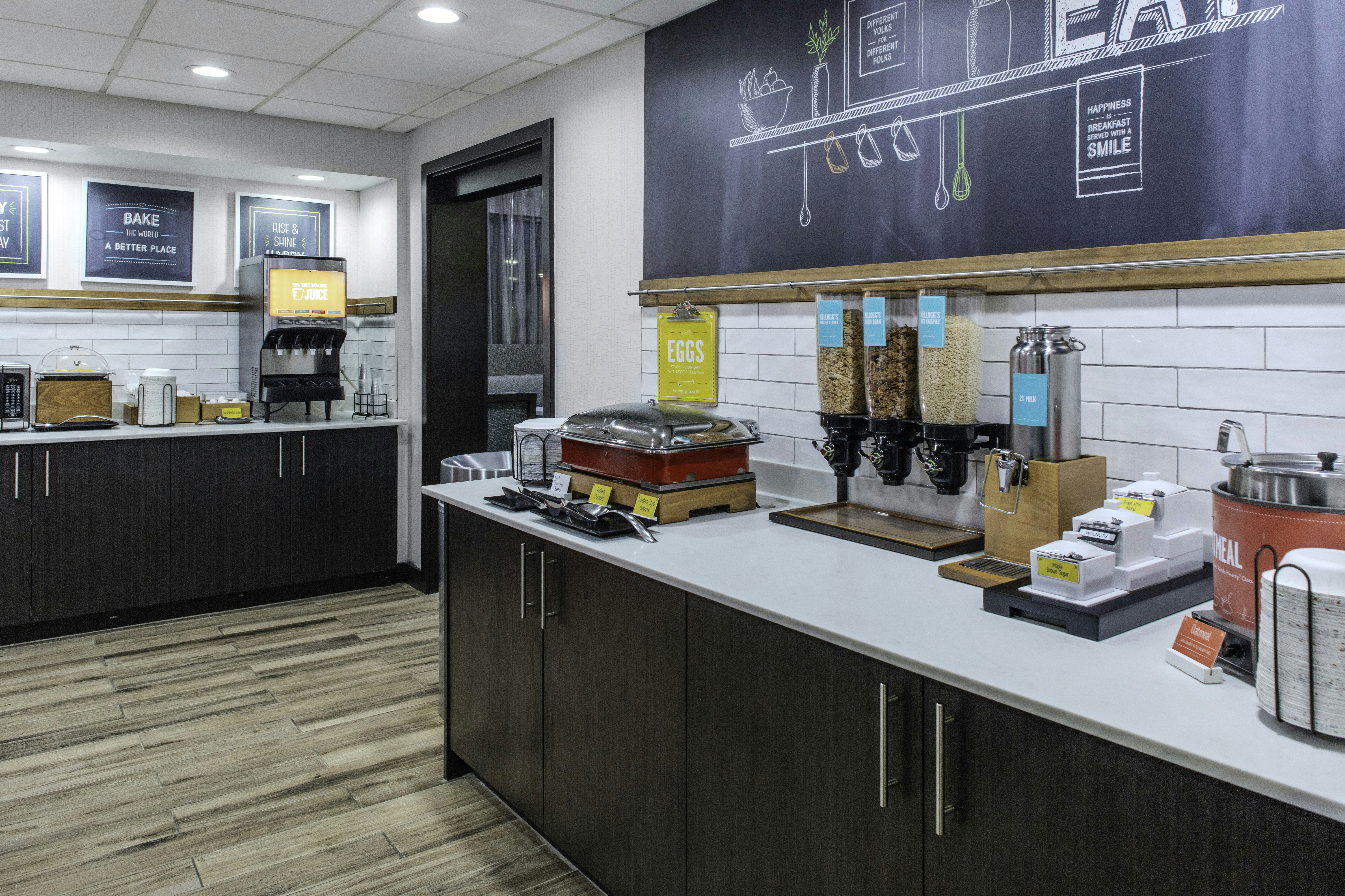Hampton Inn Detroit Northville 10/56