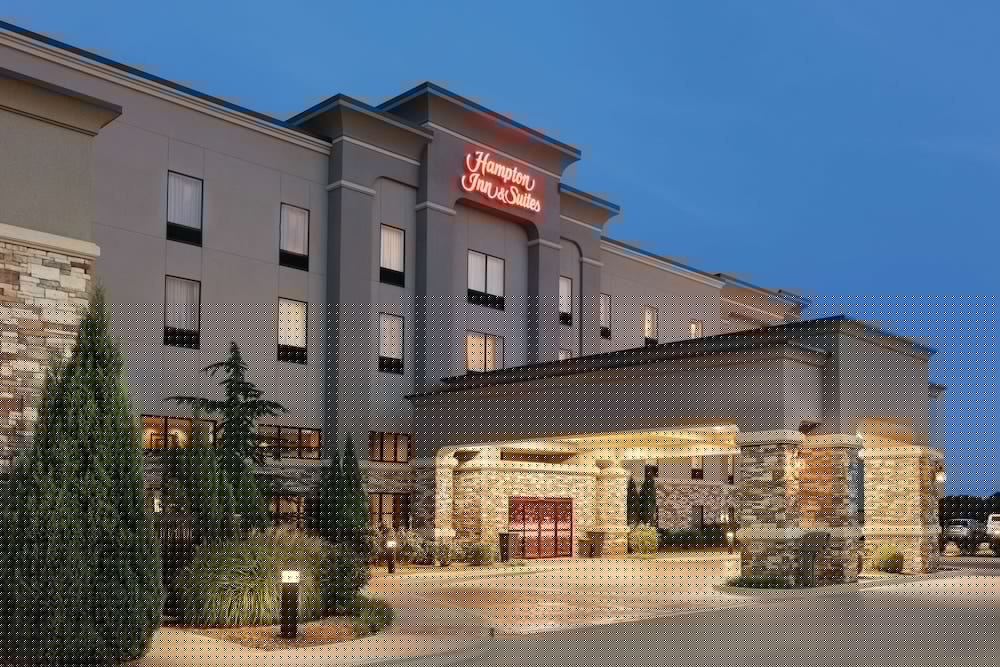 Hampton Inn and Suites Enid 1/50