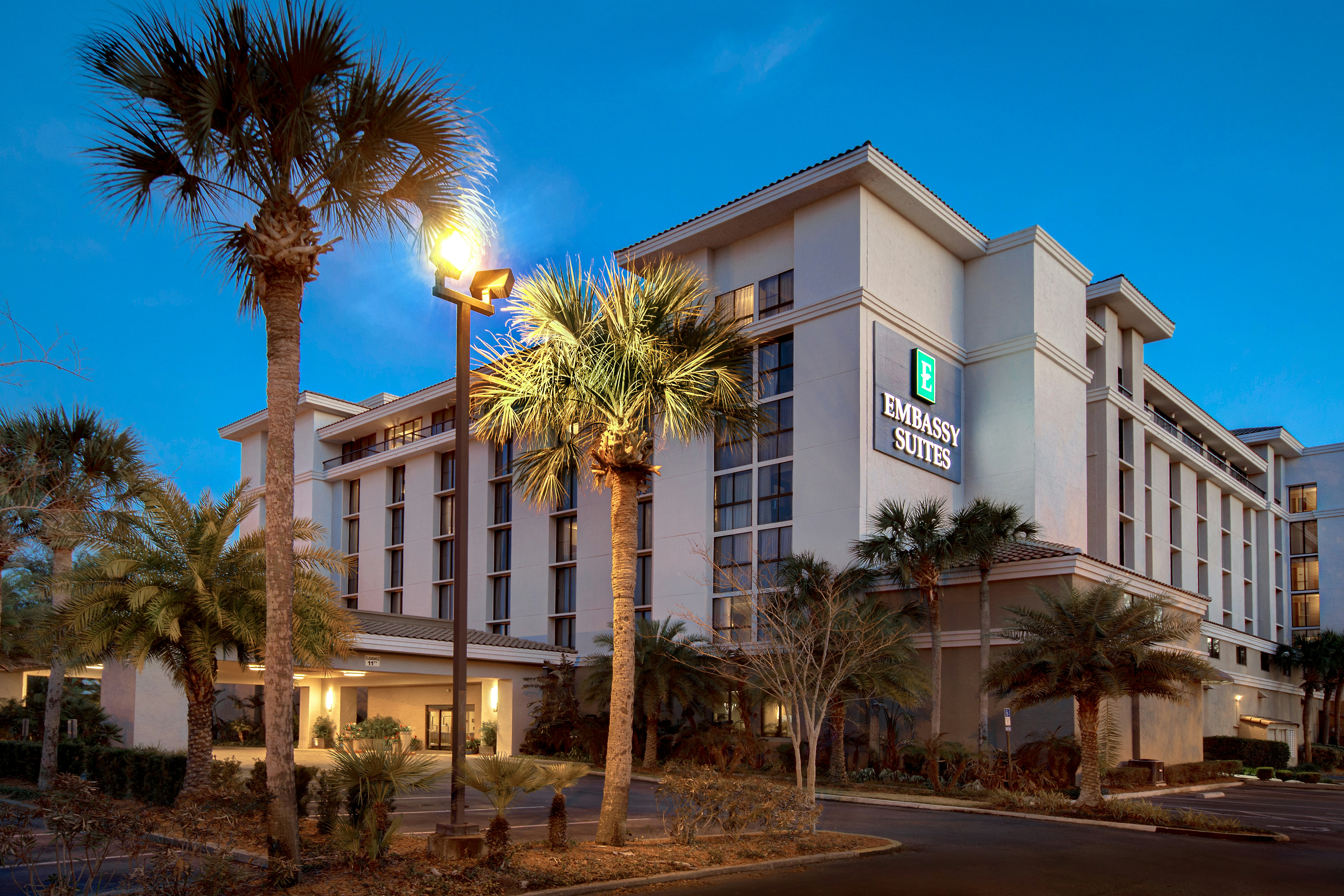 Embassy Suites by Hilton Jacksonville Baymeadows 82/85
