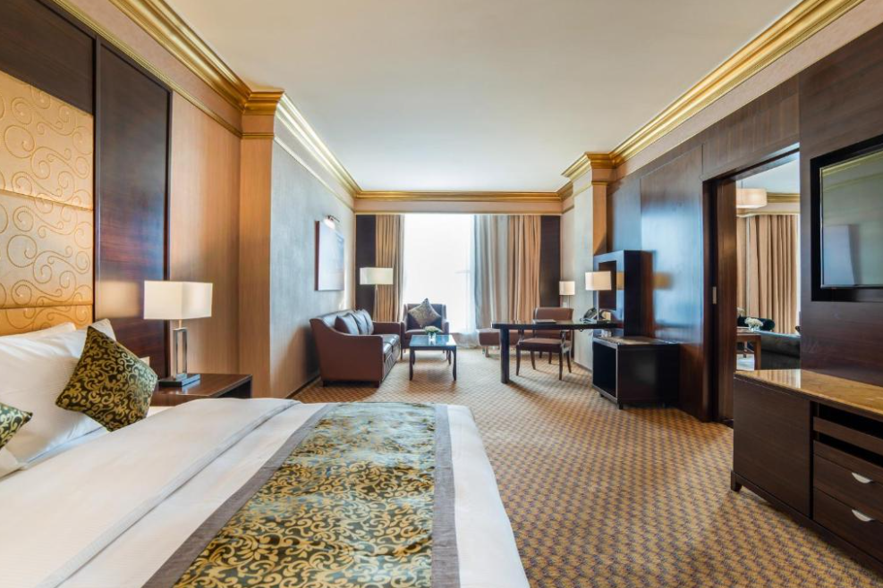غرفة سوبيريور للمدخنين، ويندام جاردن الدمام(Wyndham Garden Dammam Hotel) 2/2