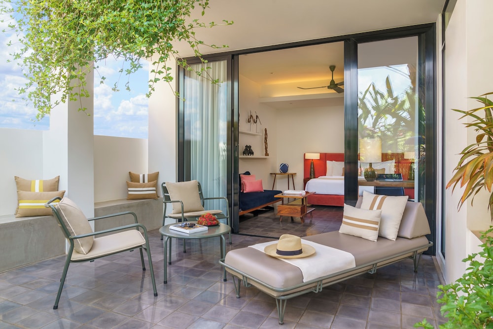 Viroth Apos S Hotel 50/74