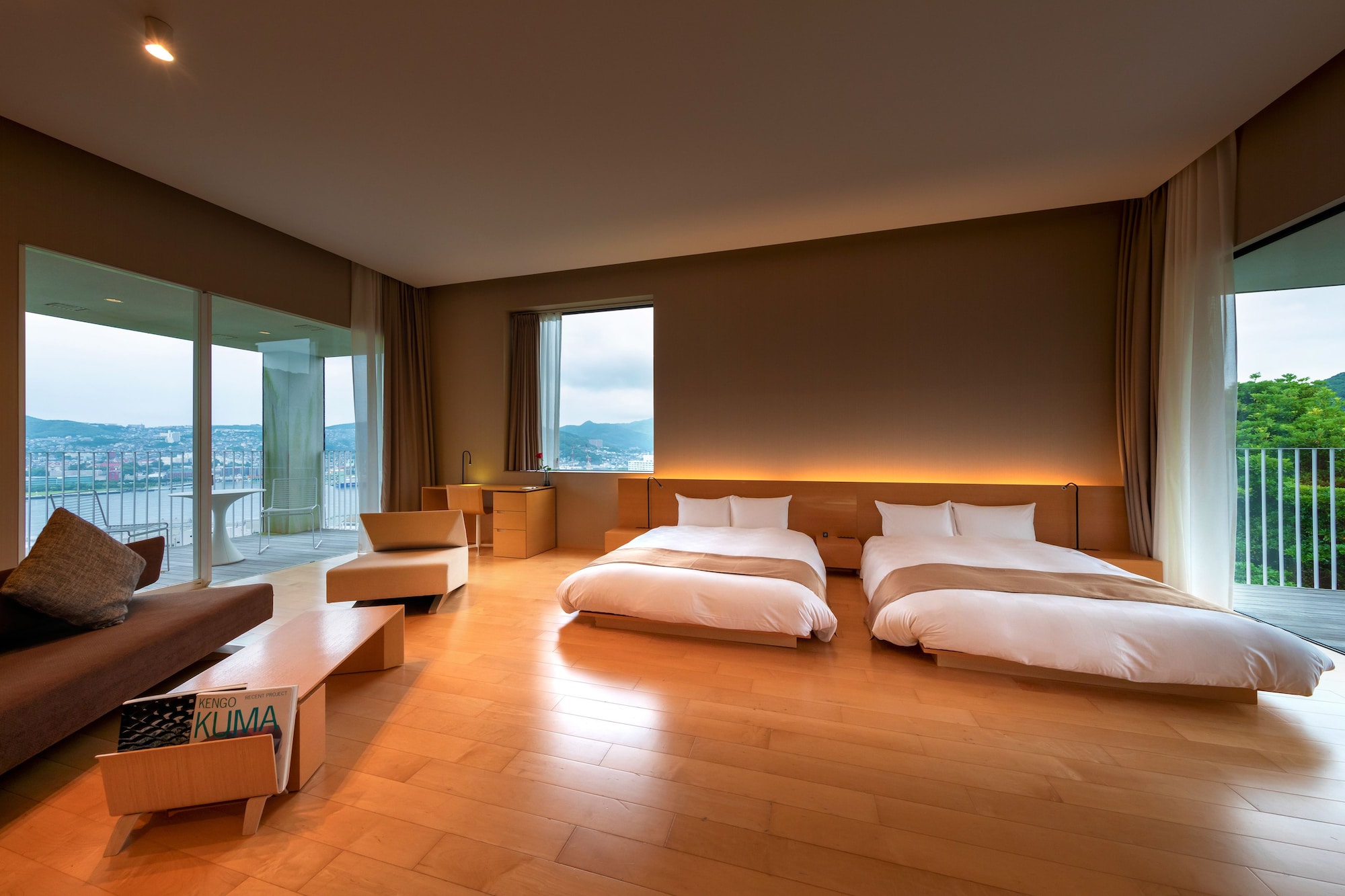 TOWER, DELUXE, COTTAGE, SUITE, TWIN BEDS