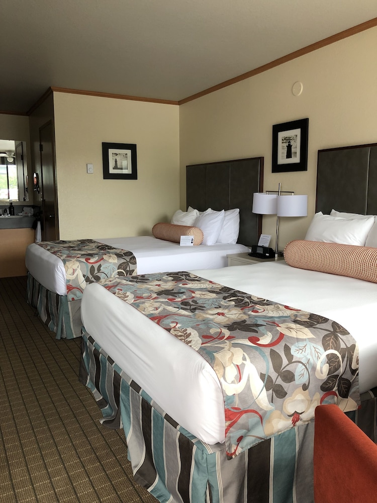 River House Inn, a Baymont by Wyndham 37/59