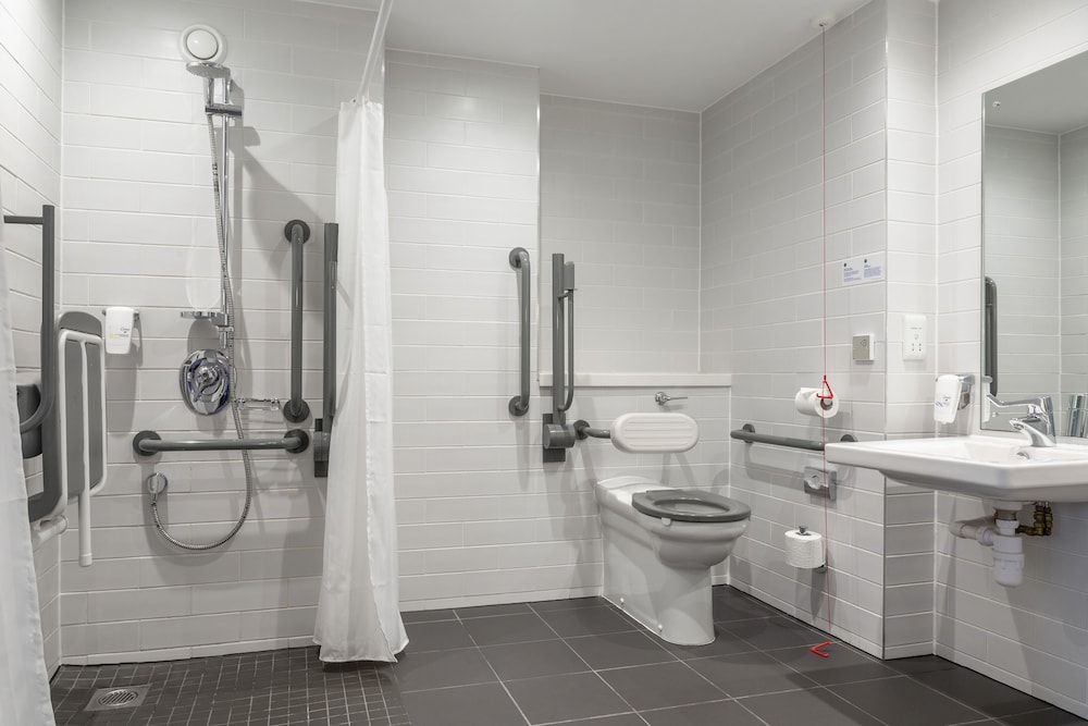 HOLIDAY INN EXPRESS DUBLIN CITY CENTRE 20/71
