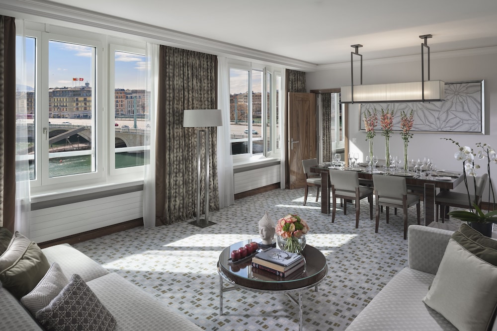 Mandarin Oriental, Geneva 38/82